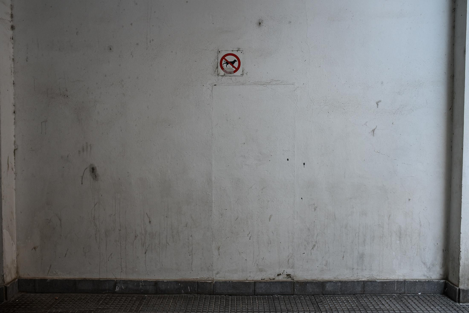 Imágenes de algunos de los puntos más sucios de Huelva