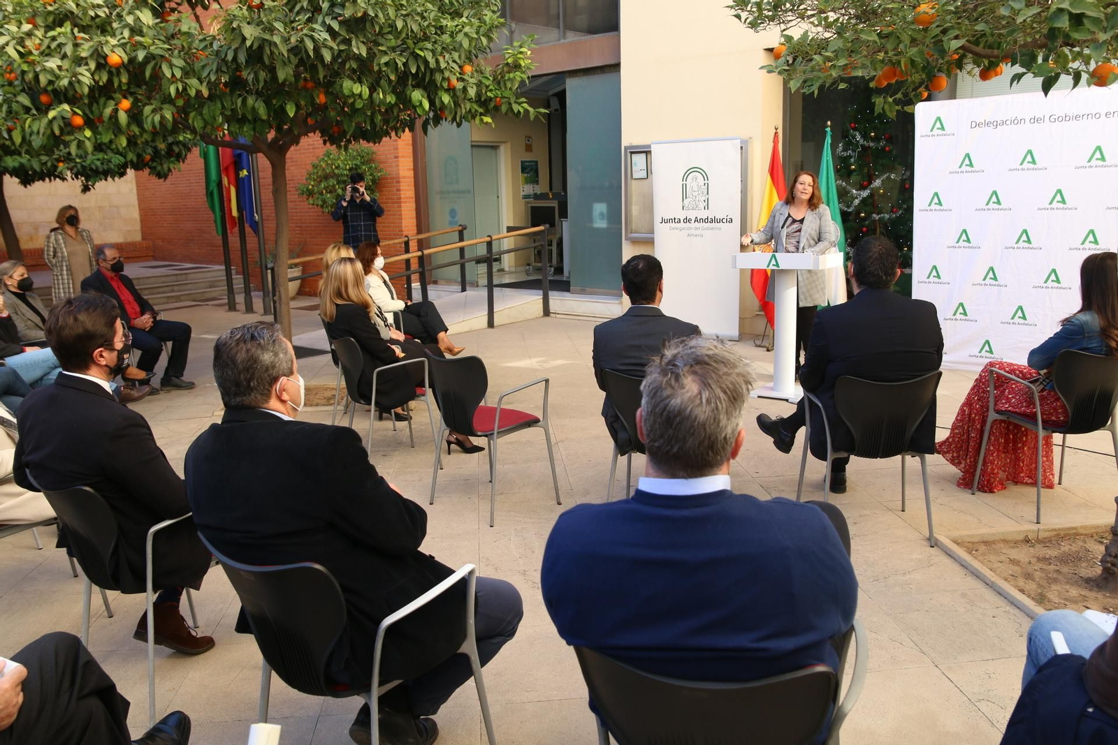 Carmen Crespo ha concedido las ayudas a las OPFH hoy en la Delegación del Gobierno de la Junta de Andalucía en Almería.