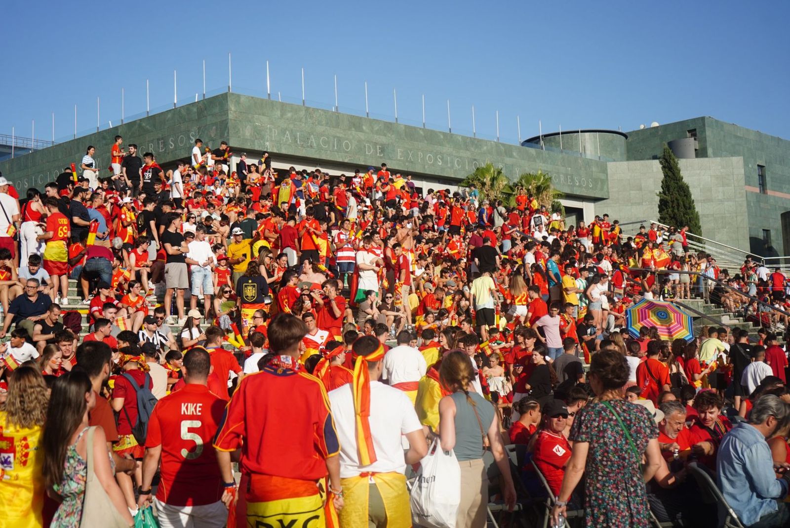 Así se vive en las calles de Granada la final de la Eurocopa