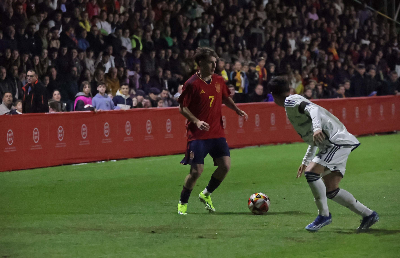 Las mejores fotos del España - Italia sub-17: Camarda, Oyono, Iago y Reyes en Los Barrios