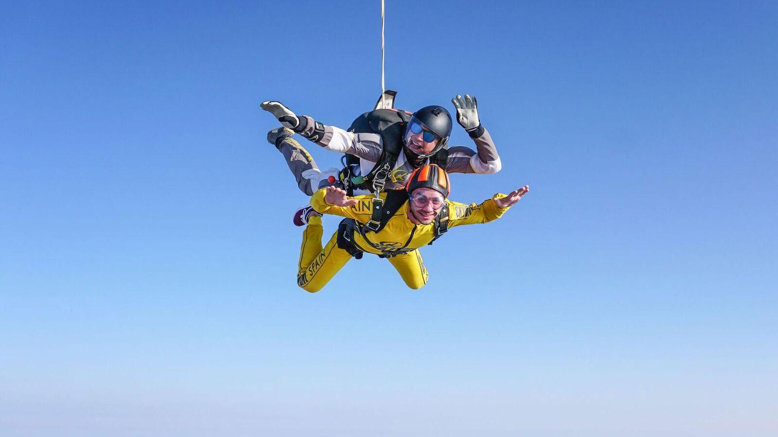 Salto en paracaídas.