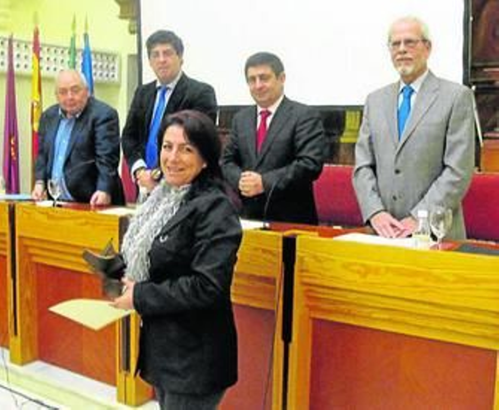 Un momento de la recogida ayer del galardón en Jaén.