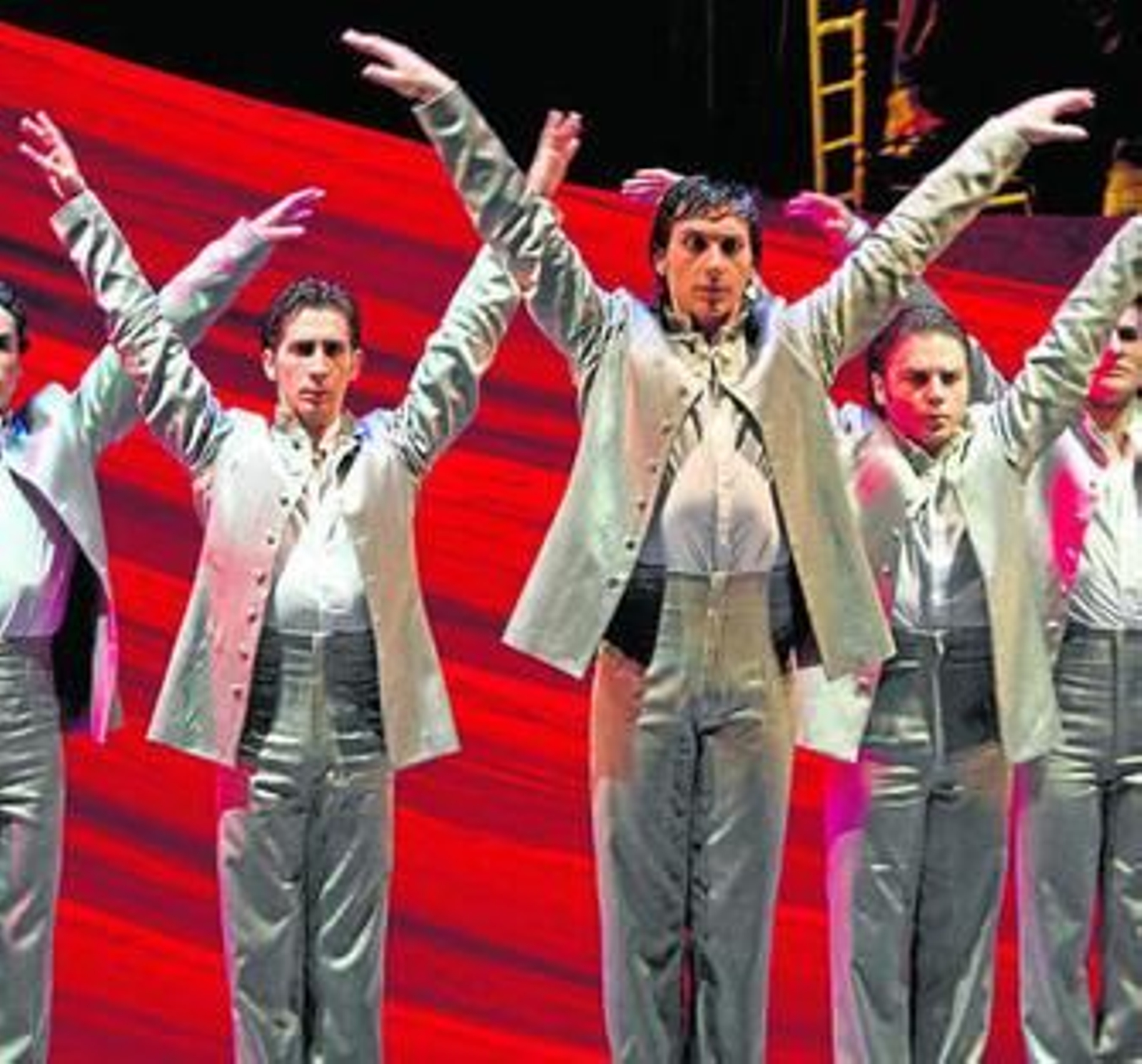 'Metáfora' abre el FIT en el Falla