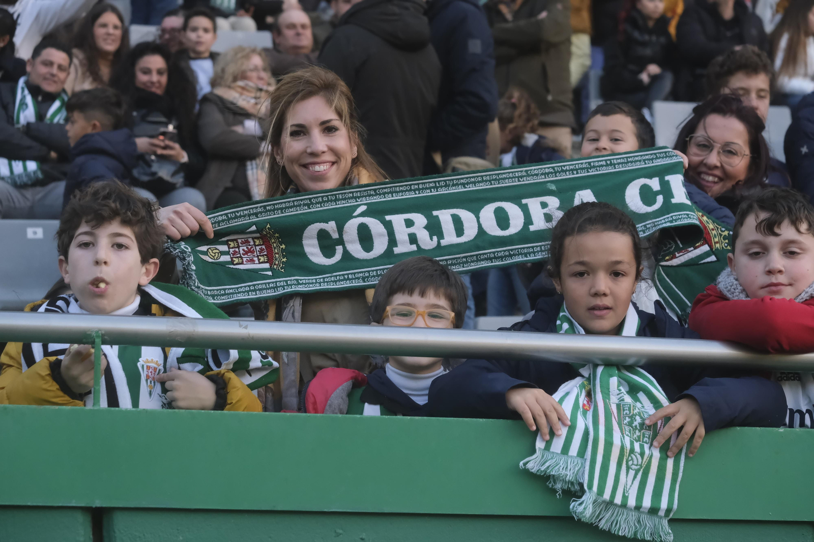 Córdoba CF - Real Madrid Castilla: Las fotos del ambiente en El Arcángel Córdoba CF - Real Madrid Castilla: Las fotos del ambiente en El Arcángel