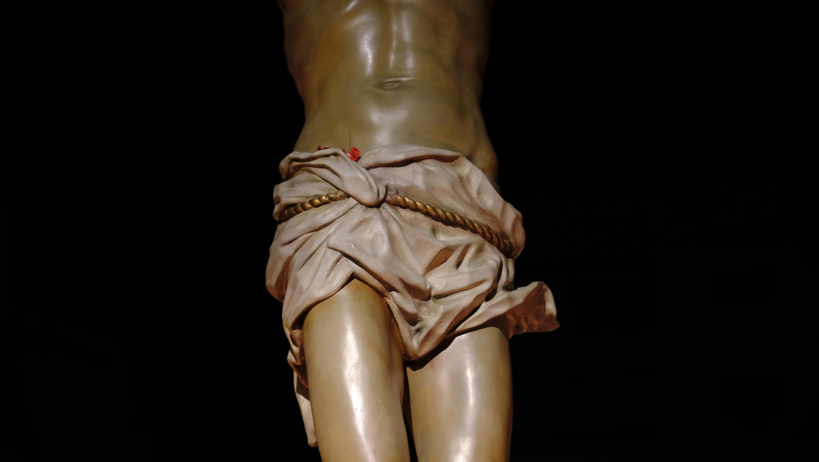 Las mejores imágenes de la Procesión del Perdón, en la noche del Martes Santo en Almería