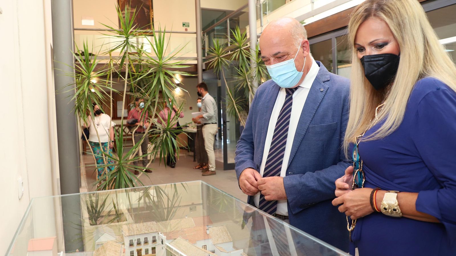 Antonio Ruiz y Elena Alba.