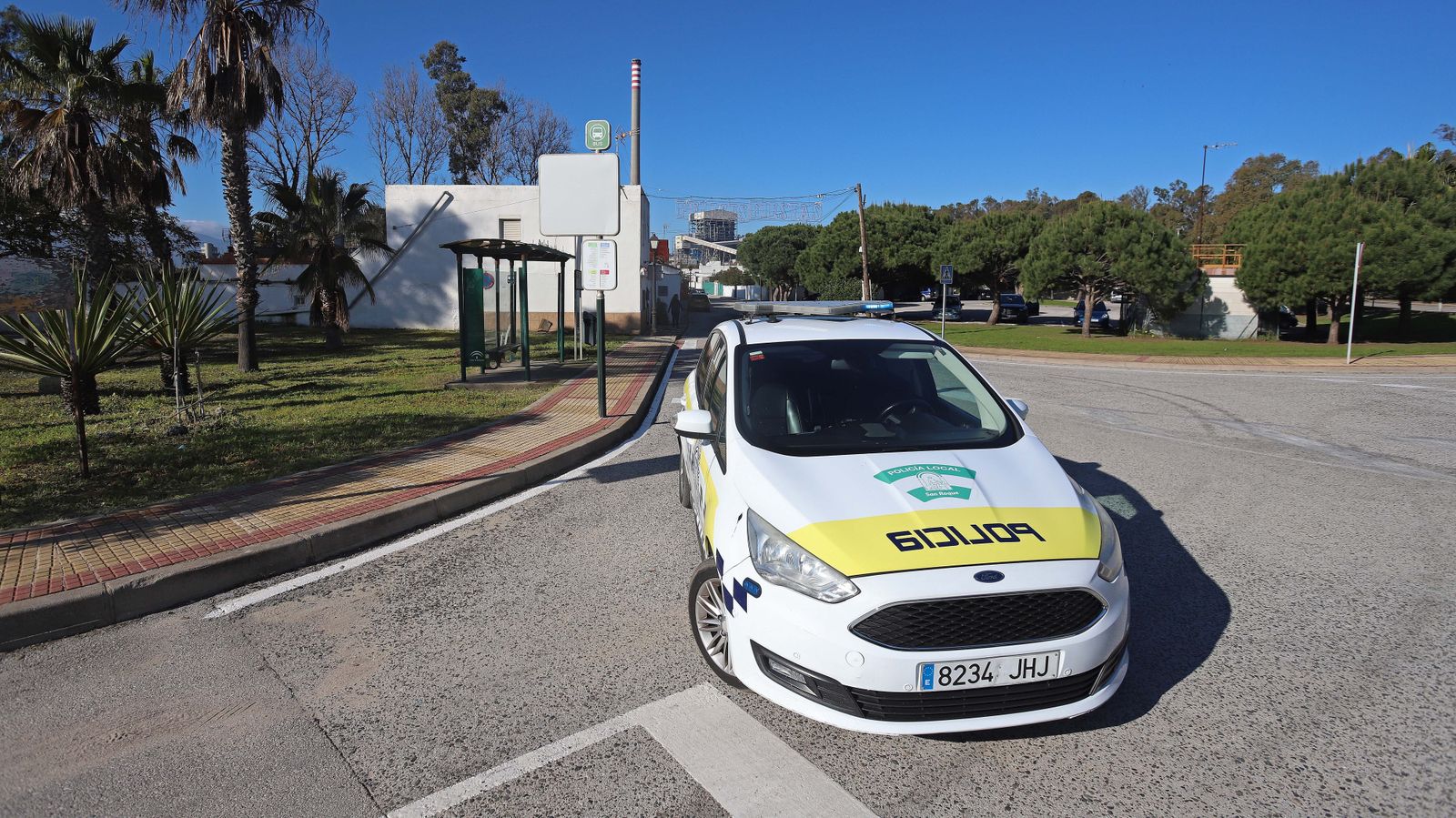Demolición del silo de  Holcim en Palmones