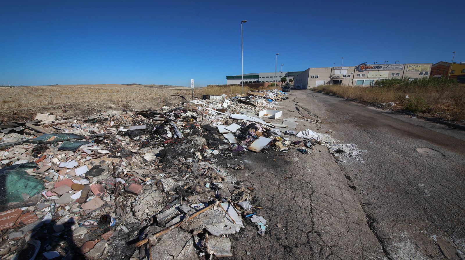 Escombrera ilegal en Jerez