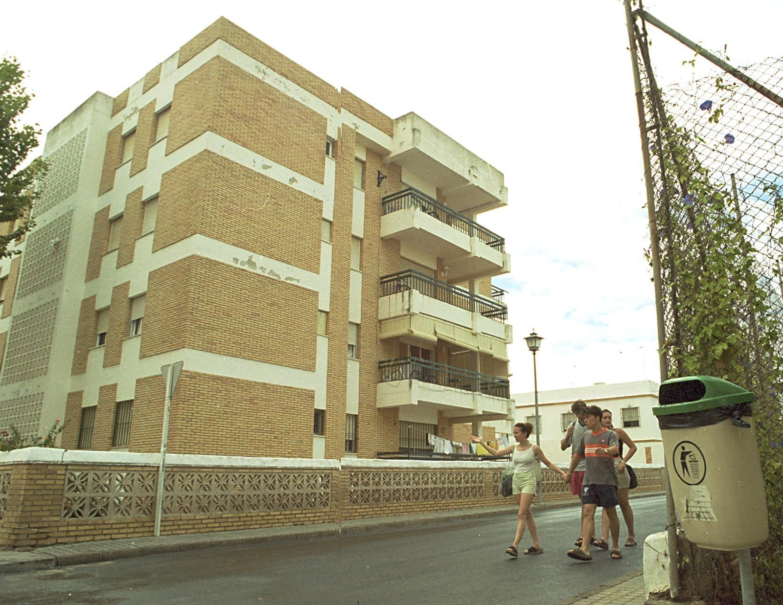 Imagen de archivo de un bloque de pisos en La Antilla.