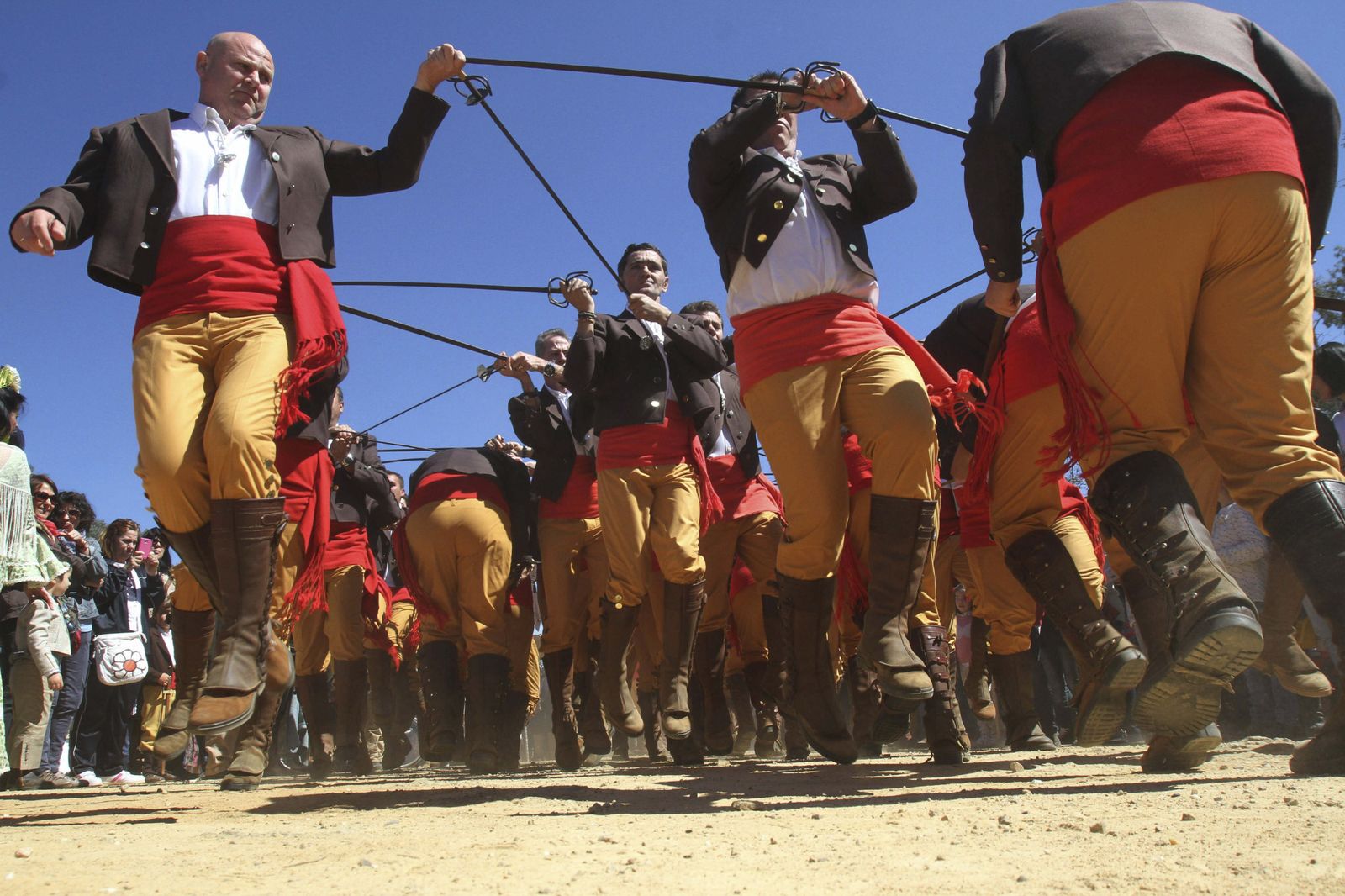 Danza de las espadas de Obejo.
