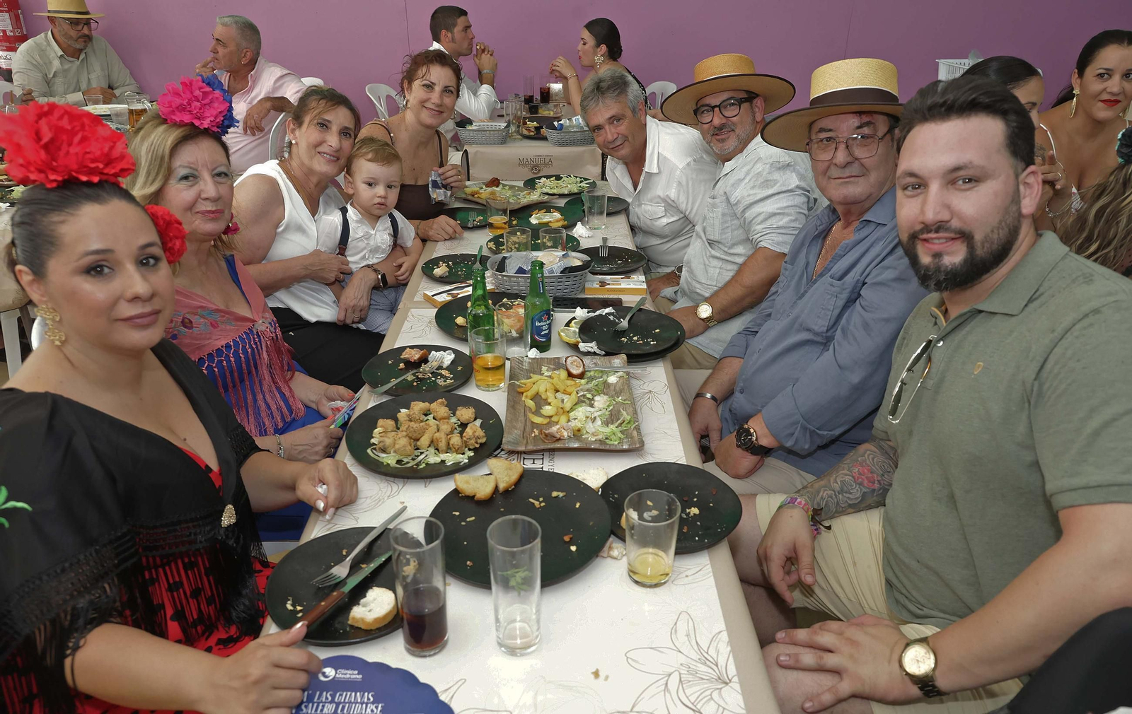 Búscate en las fotos del Domingo por Sevillanas de la Feria Real de Algeciras 2025