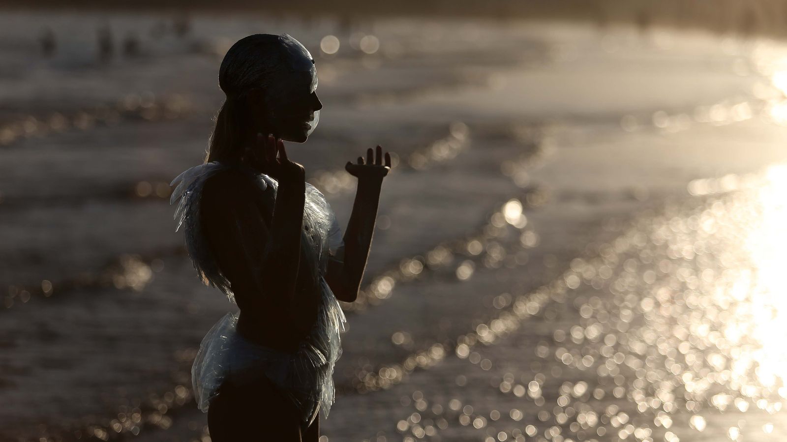 Rodaje de videoclips de Brisa Fenoy en el Campo de Gibraltar