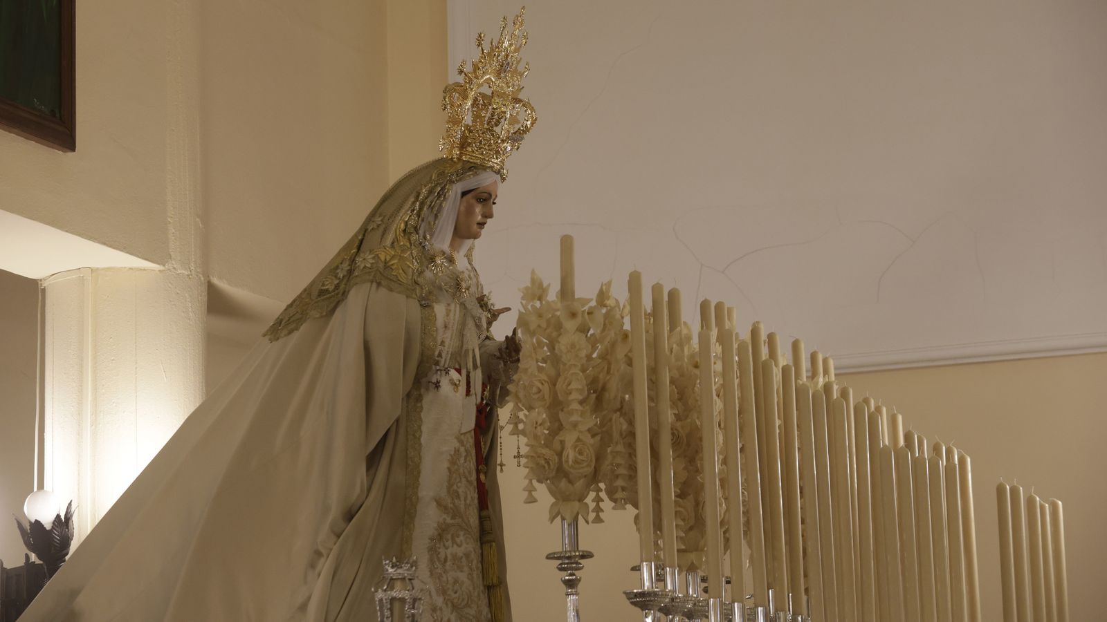 Preparativos en las iglesias de Algeciras para la Magna Mariana, en imágenes