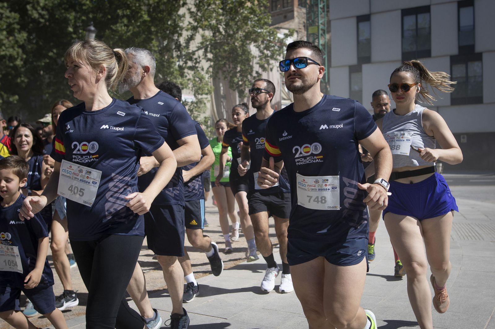 Encuéntrate en las imágenes de la carrera de la Policía Nacional 'Ruta 091'