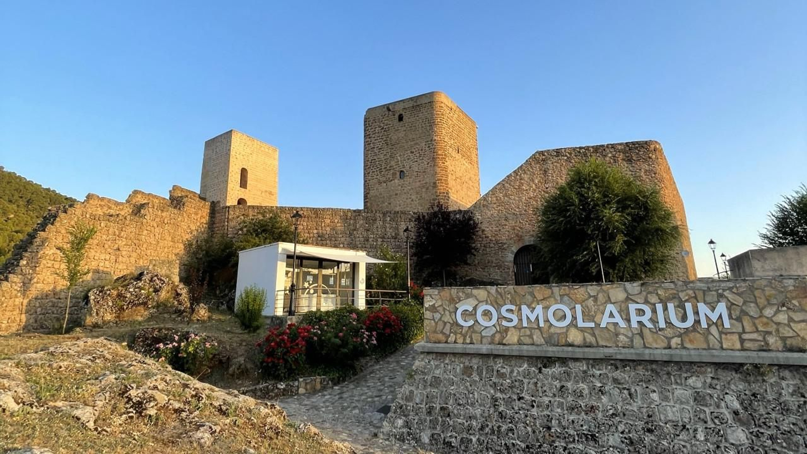 Tras varios meses cerrado al público, el 7 de septiembre tienes una cita con las estrellas en el Castillo de Hornos.