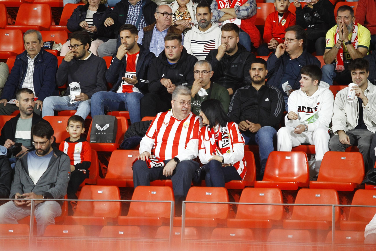 Búscate en las fotos del U.D. Almería-Córdoba C.F.