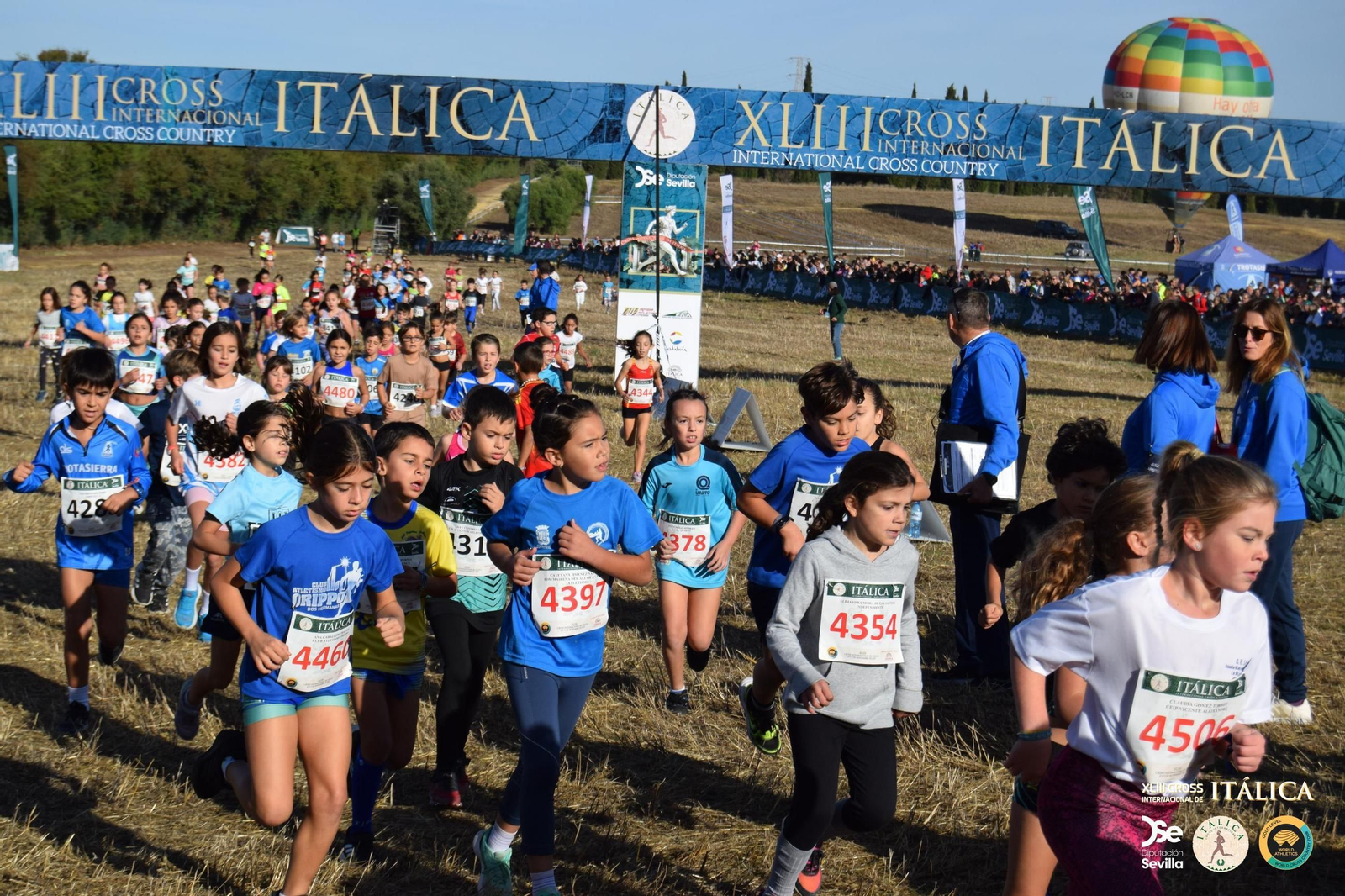 Búscate en las fotos del Cross de Itálica 2025 | 9