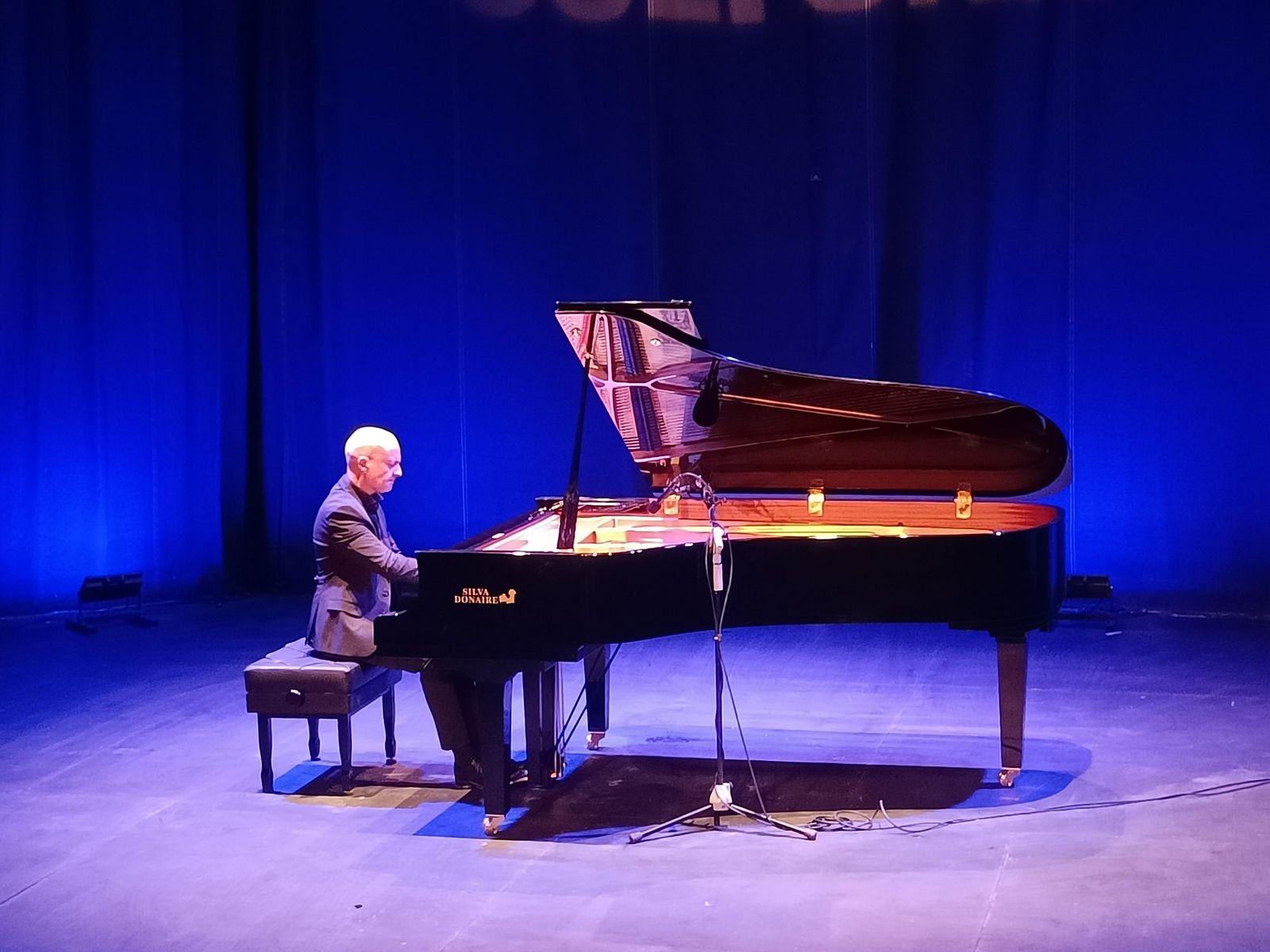 Bernaldo de Quirós ante Albéniz en Pilas.