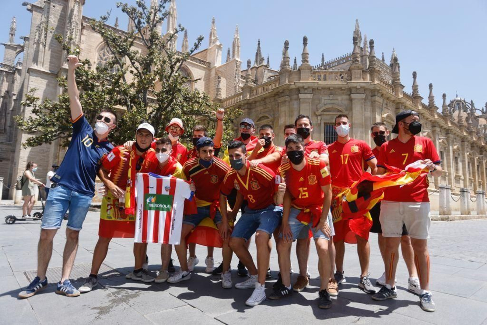 Eurocopa | Las imágenes de la convivencia entre España y Suecia en Sevilla