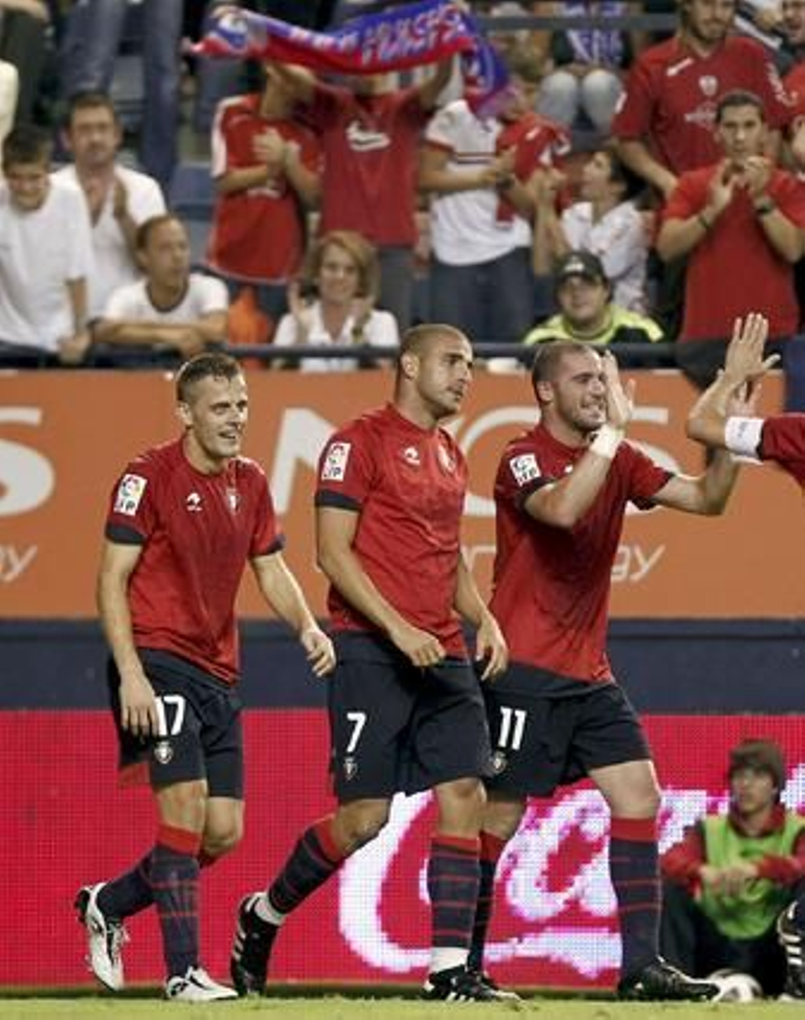 El Málaga pierde 2-0 en su visita al Reyno de Navarra. / Punto Press