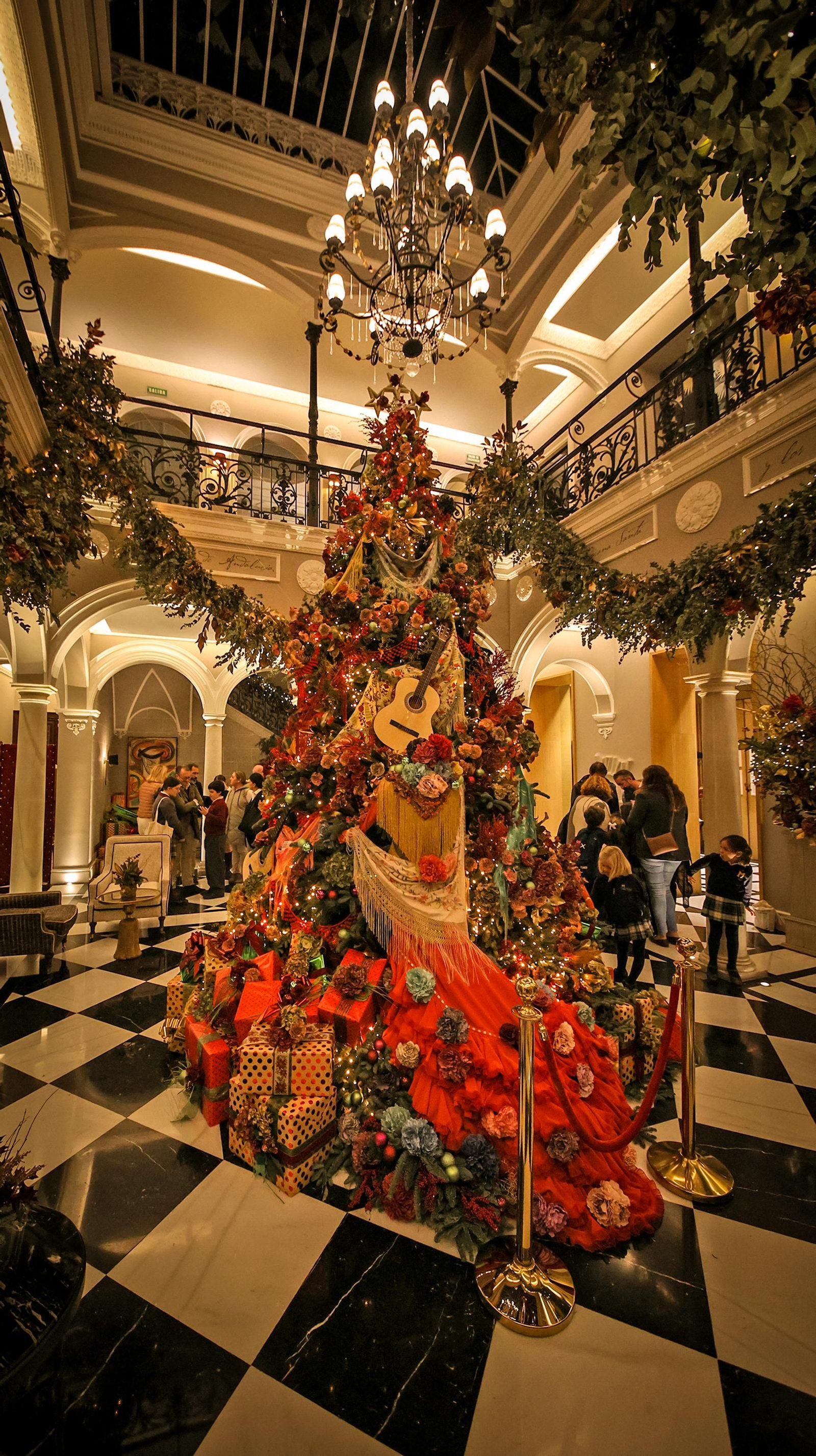 Espectacular decoración navideña del Hotel Casa Palacio María Luisa de Jerez