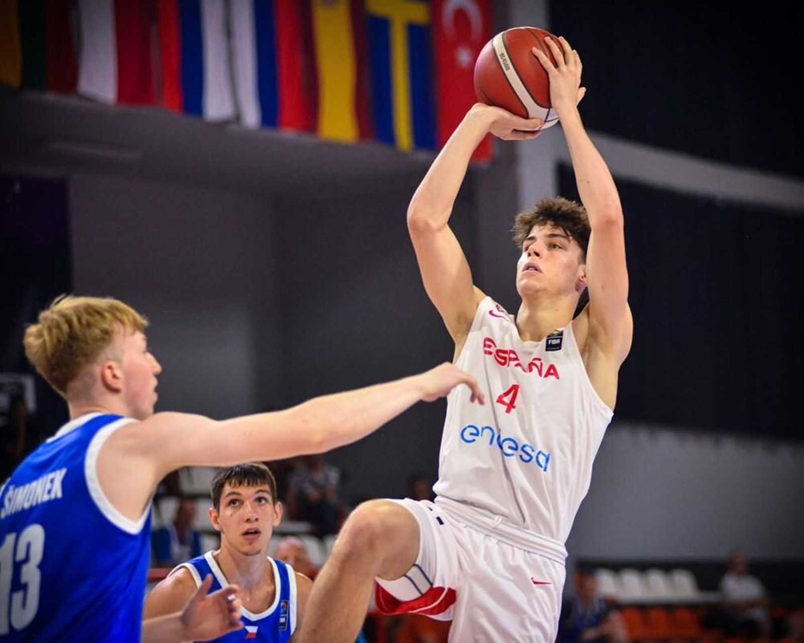 Saint-Supéry, ante República Checa