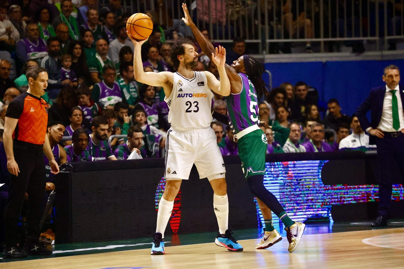 El Unicaja-Real Madrid de Liga Endesa, en fotos