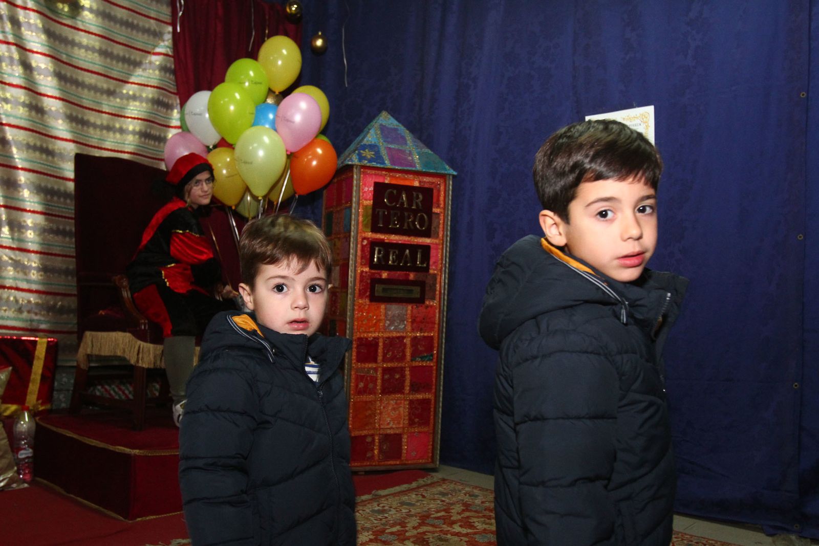 Entrega de cartas al Cartero Real de los Reyes Magos