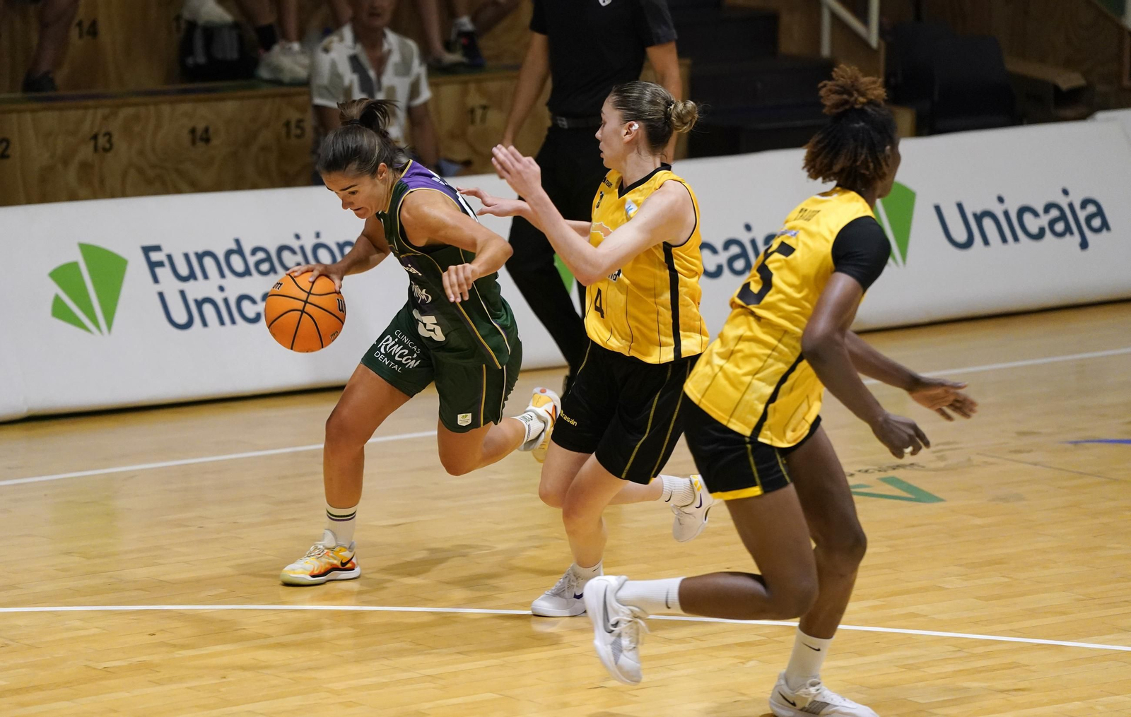 El Unicaja Mijas derrota al La Cordá  Paterna (93-77)