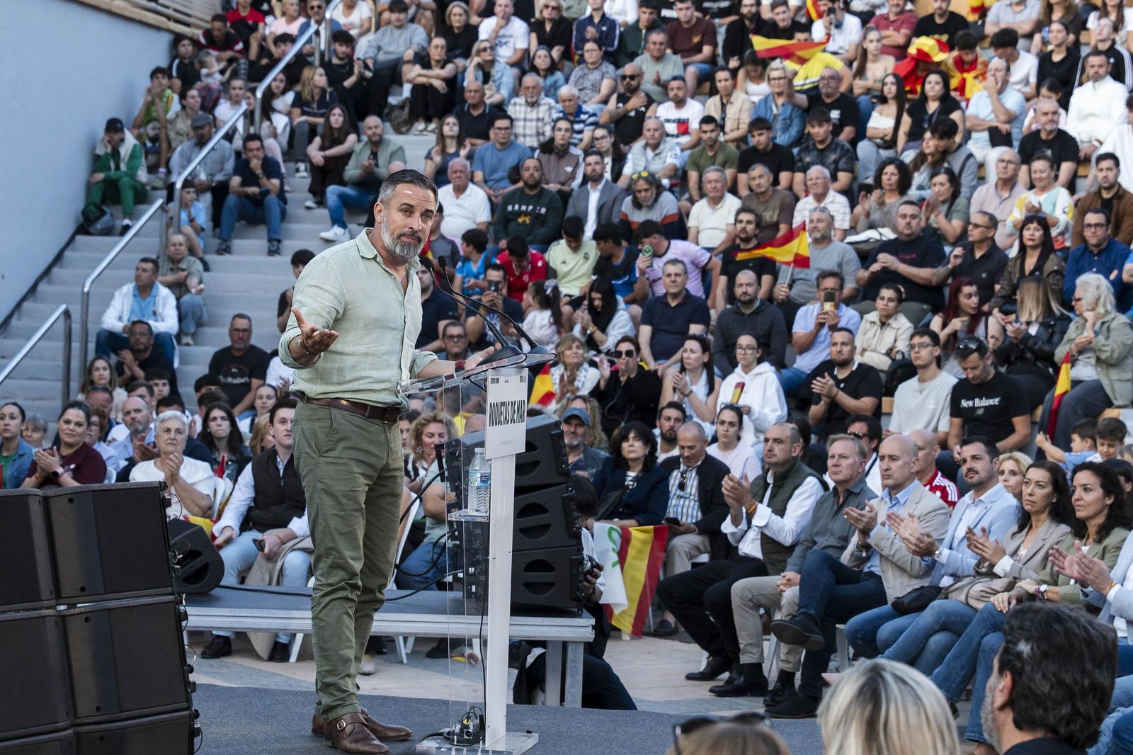 Las imágenes del mitin de Vox con Santiago Abascal y Manuel Gavira en ...