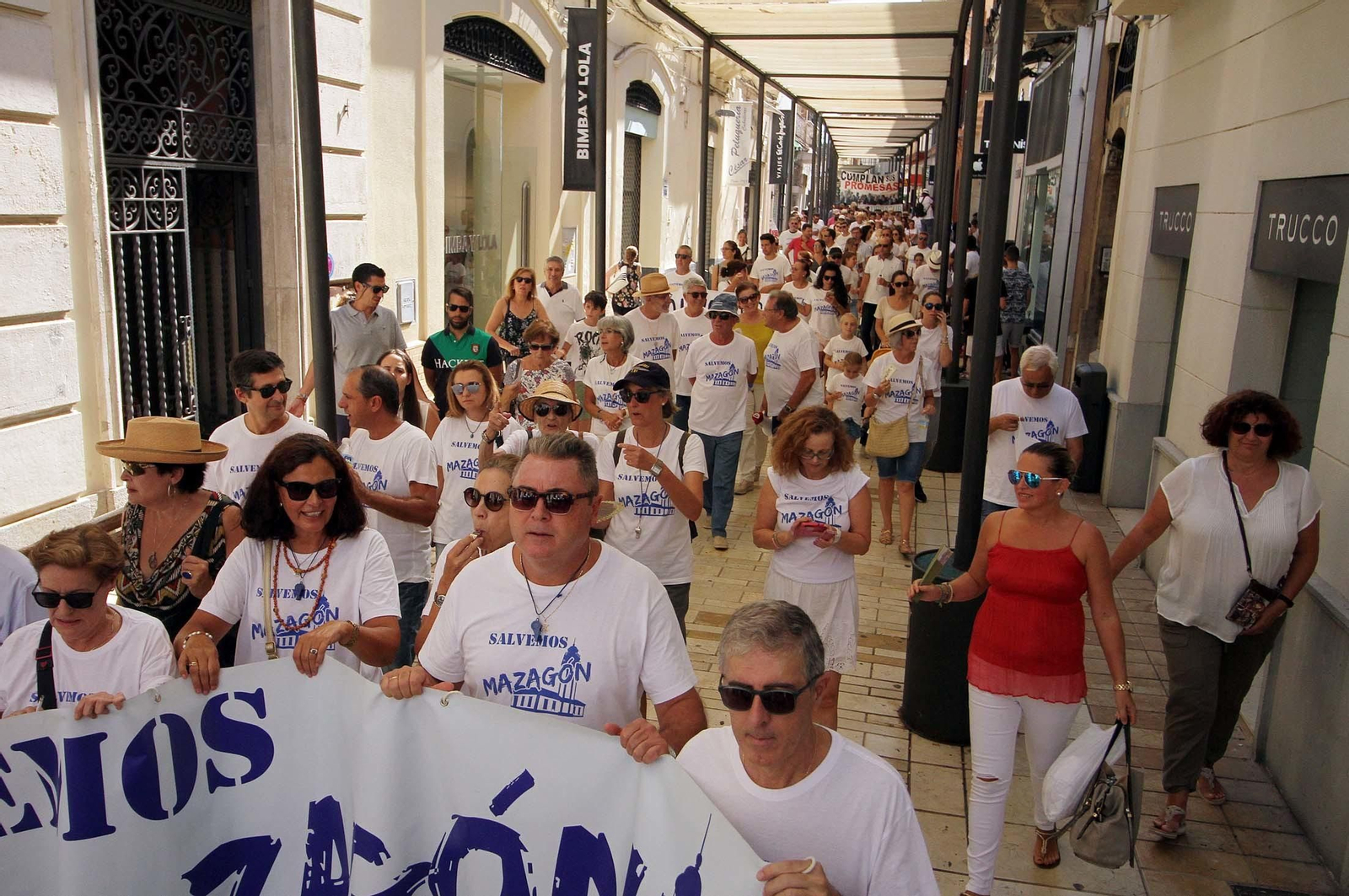 Imágenes de la manifestación "Salvemos las Playas de Huelva"