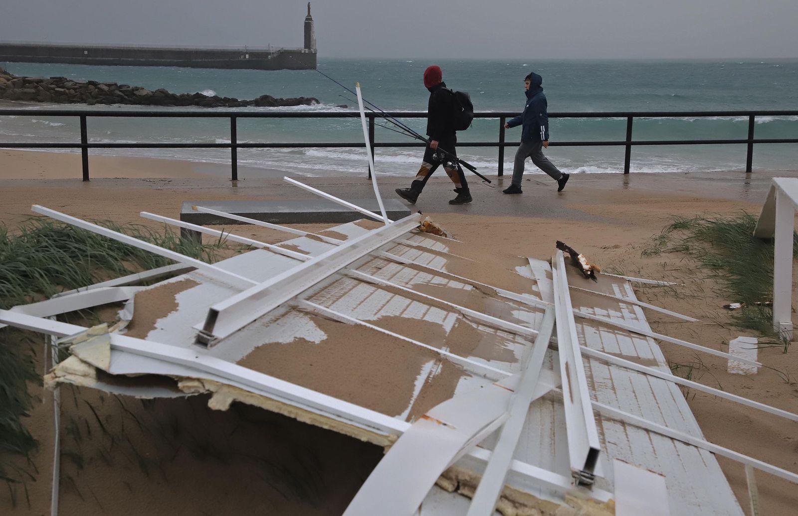La borrasca Ingrid deja su huella en Tarifa, en imágenes