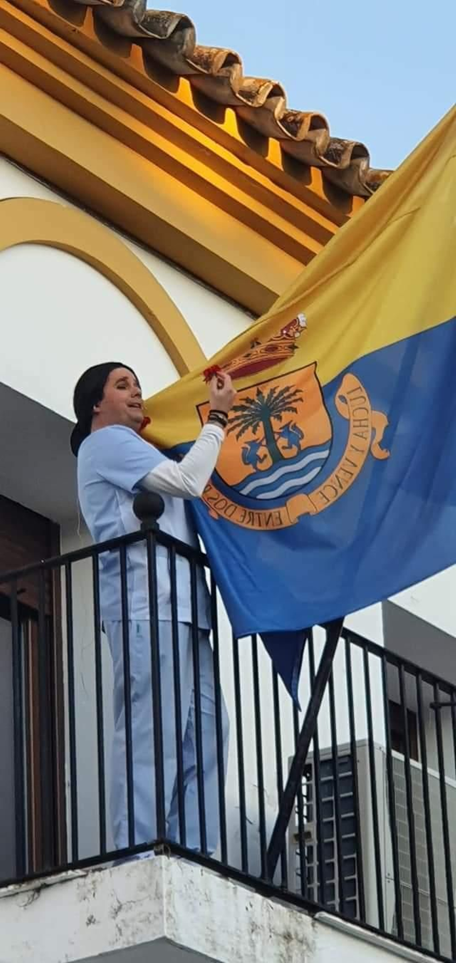 Rafael Morales, como Rosario Sarmiento.