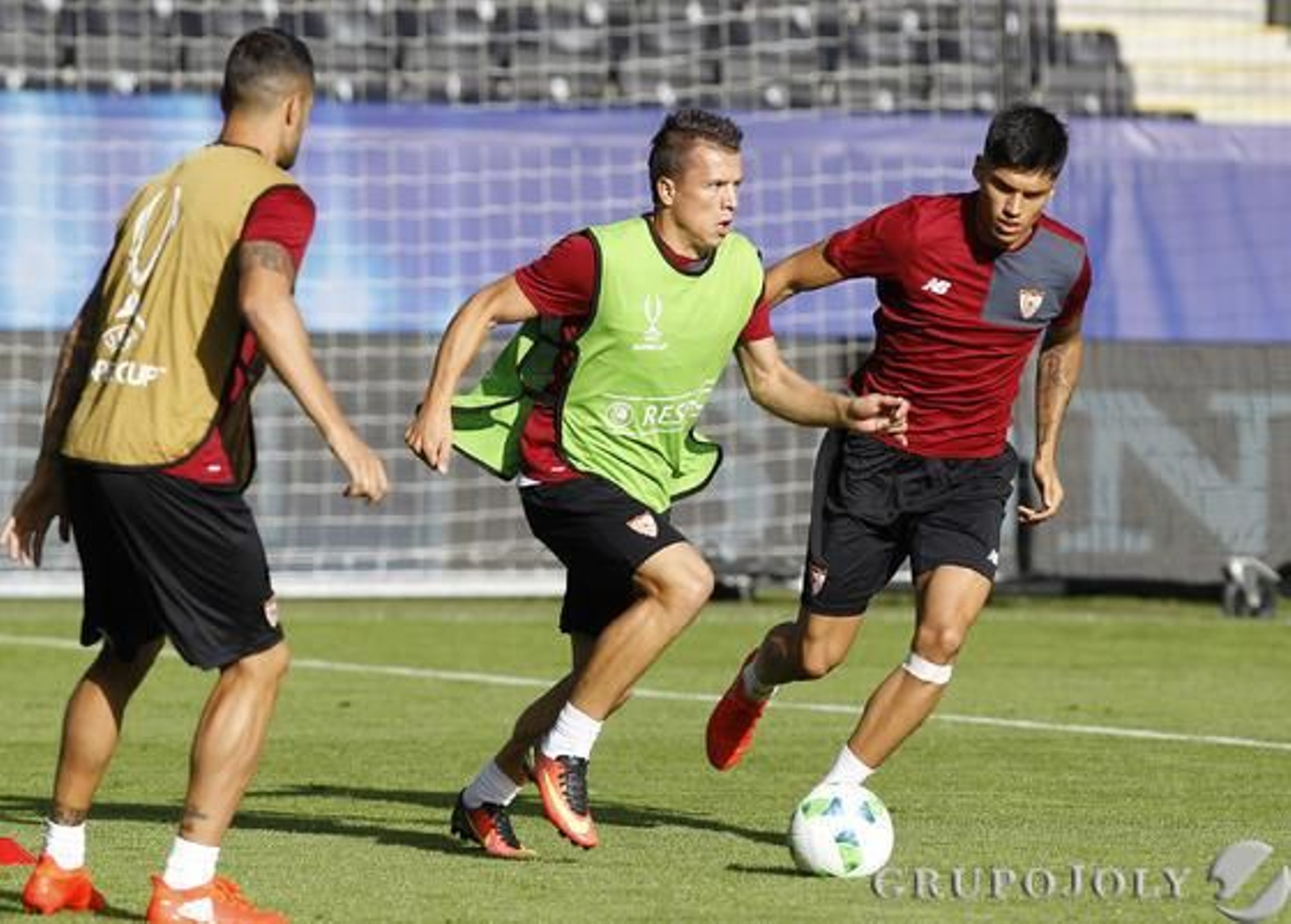 Las imágenes del entrenamiento del Sevilla en Noruega