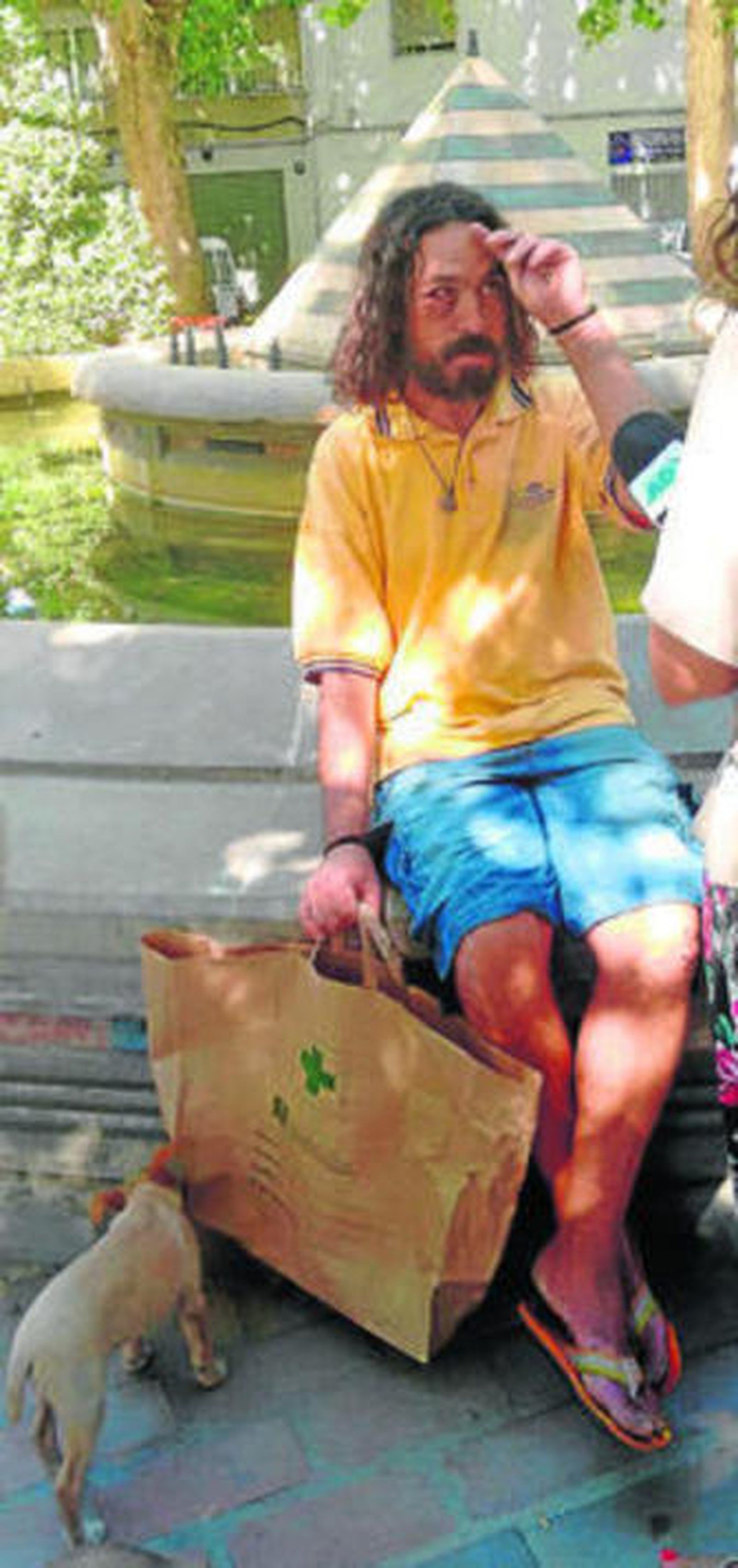 Marcos, el indigente agredido, ayer en Granada.