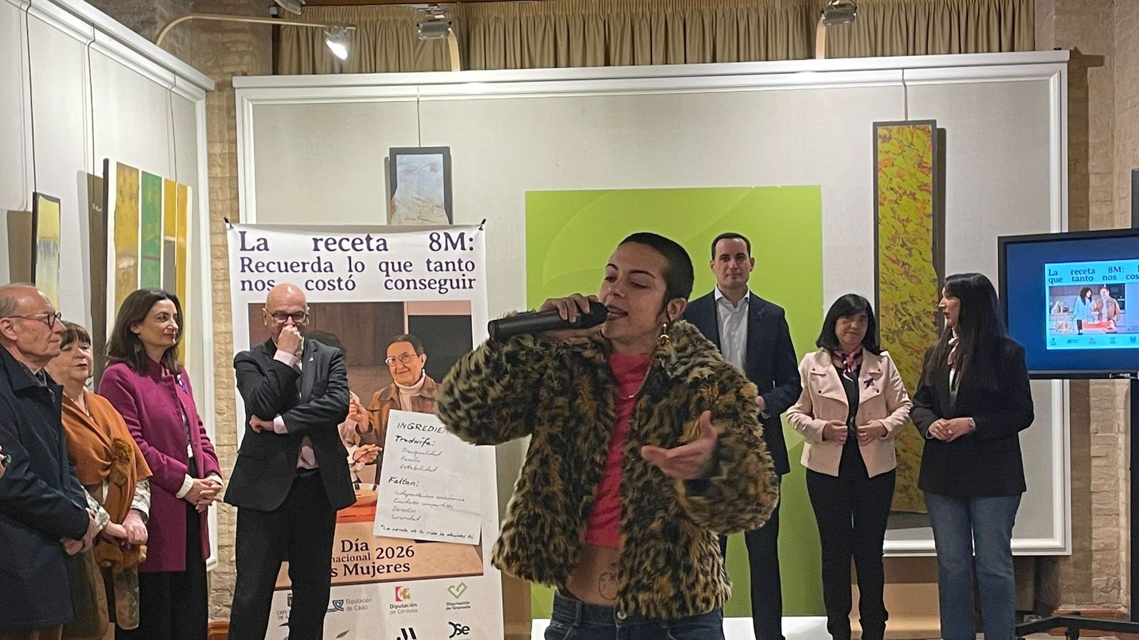 Actuación de 'La Benjamina' en el Aula de Cultura.