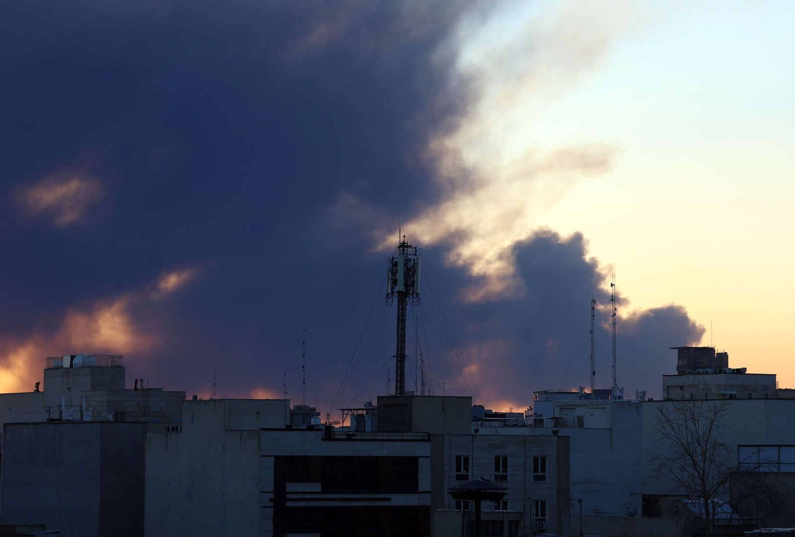 Las fotos de los bombardeos en Irán y Líbano