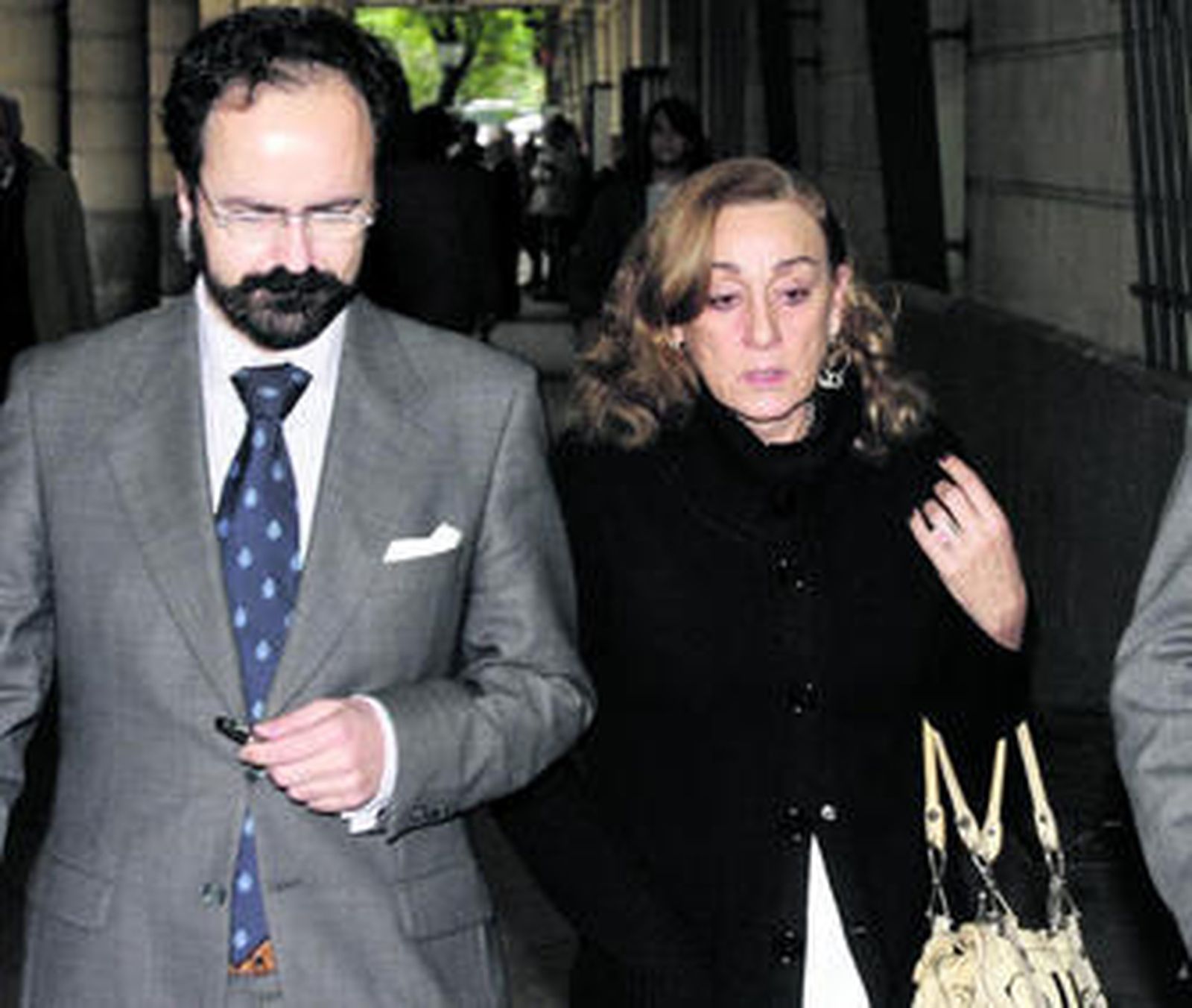 El consejero de Empleo no tiene "dudas" de sus antecesores