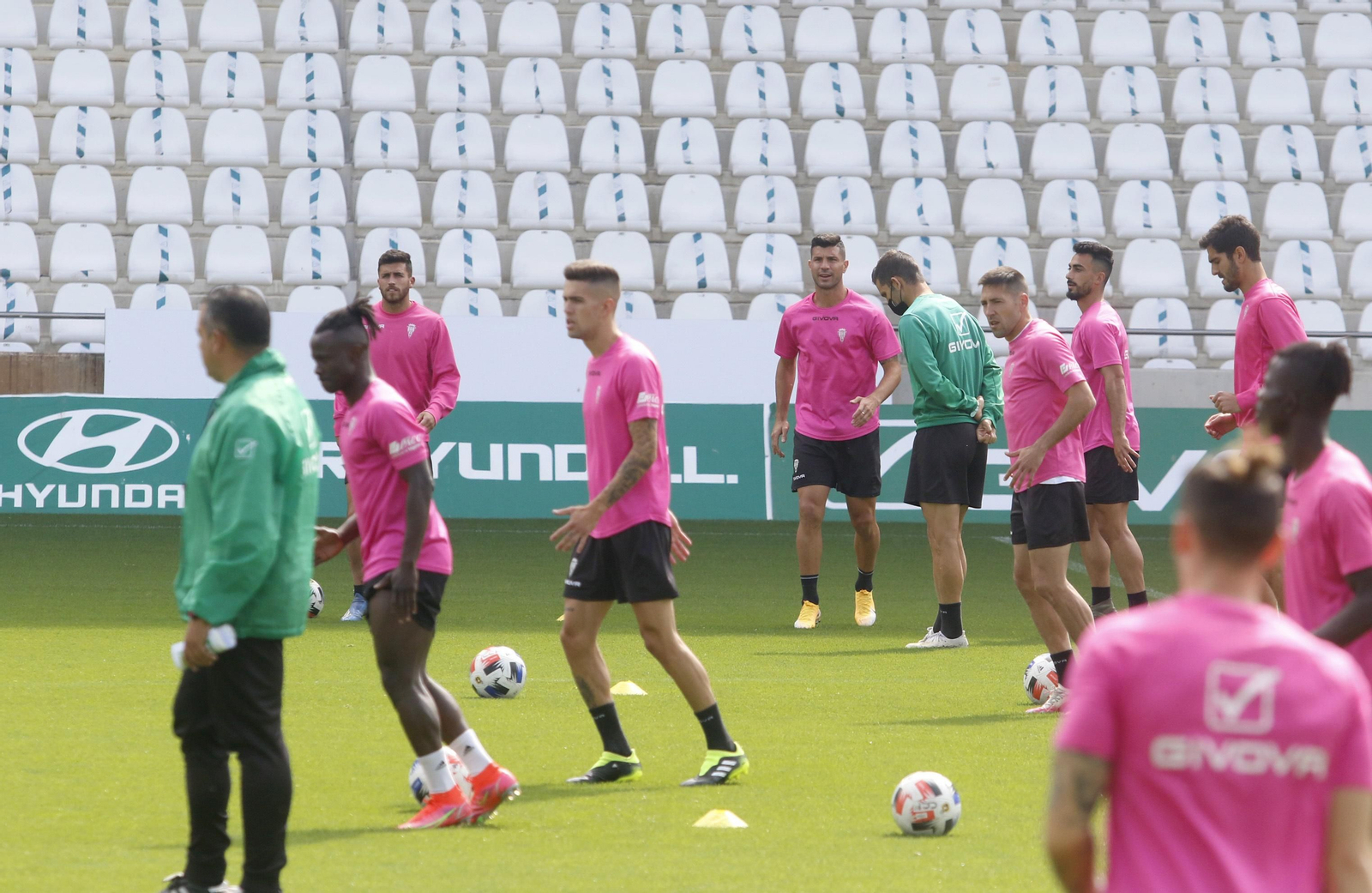 Las imágenes del primer entrenamiento de Germán Crespo al frente del Córdoba CF