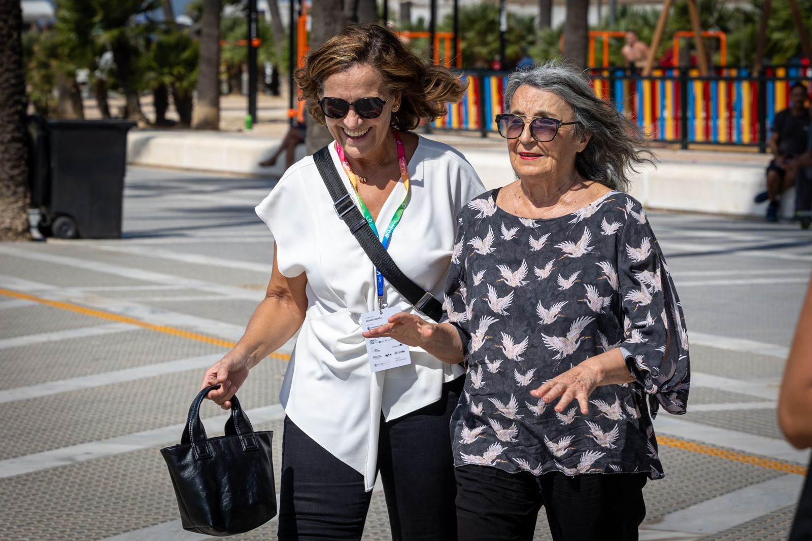 Photocall de Petra Martínez y actores de la serie 'La ley del mar' en La Caleta