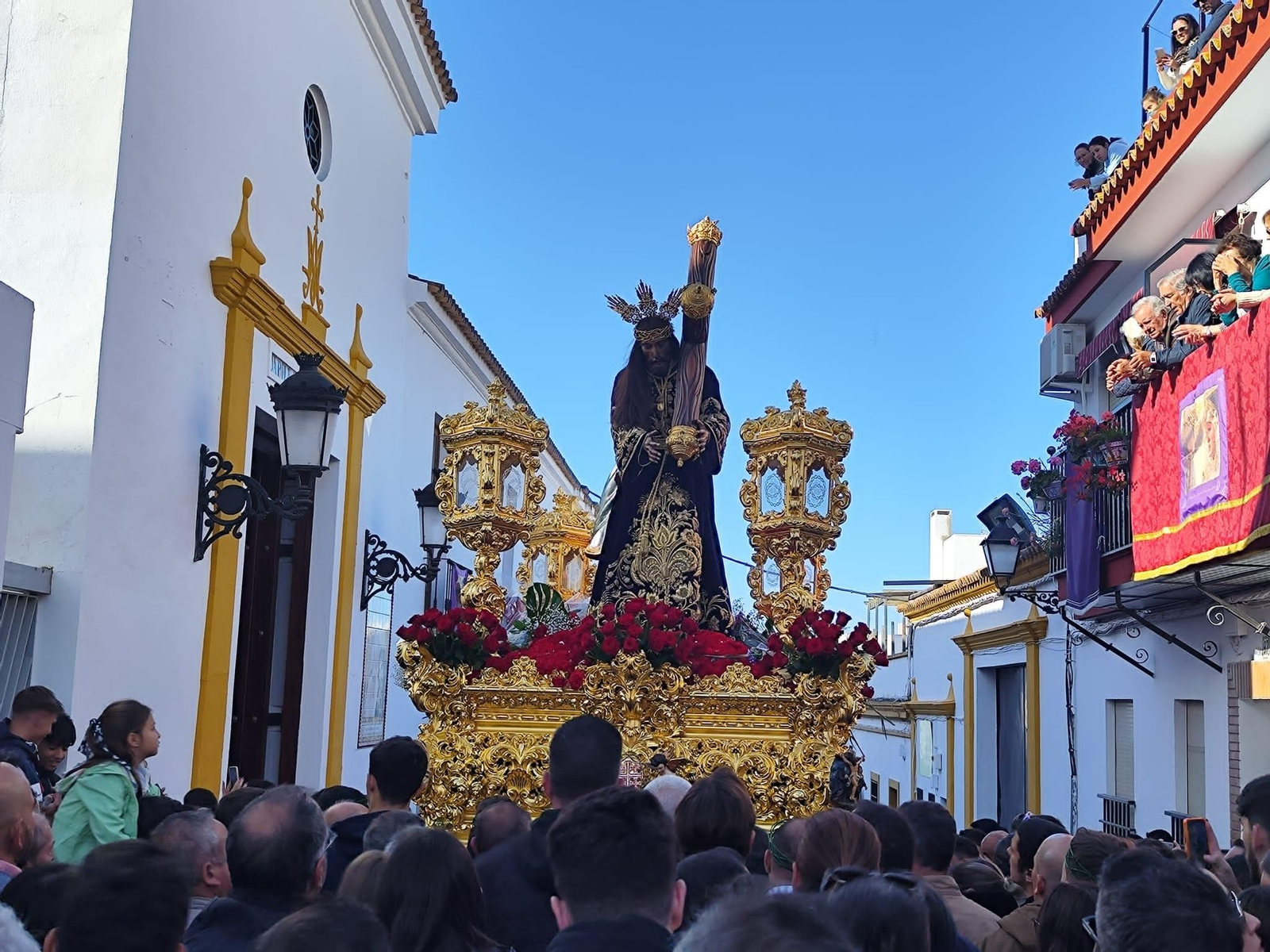 Ni en Sevilla ni en Málaga: La madrugá que tienes que vivir una vez en la vida está en este pueblo de Huelva Ni en Sevilla ni en Málaga: La madrugá que tienes que vivir una vez en la vida está en este pueblo de Huelva