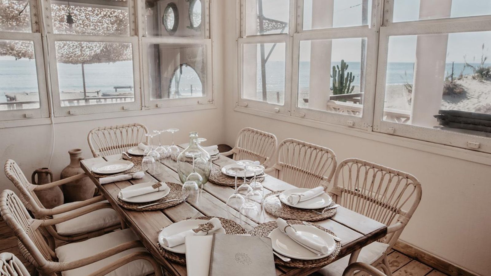 Interior del comedor de La Plage Casanis