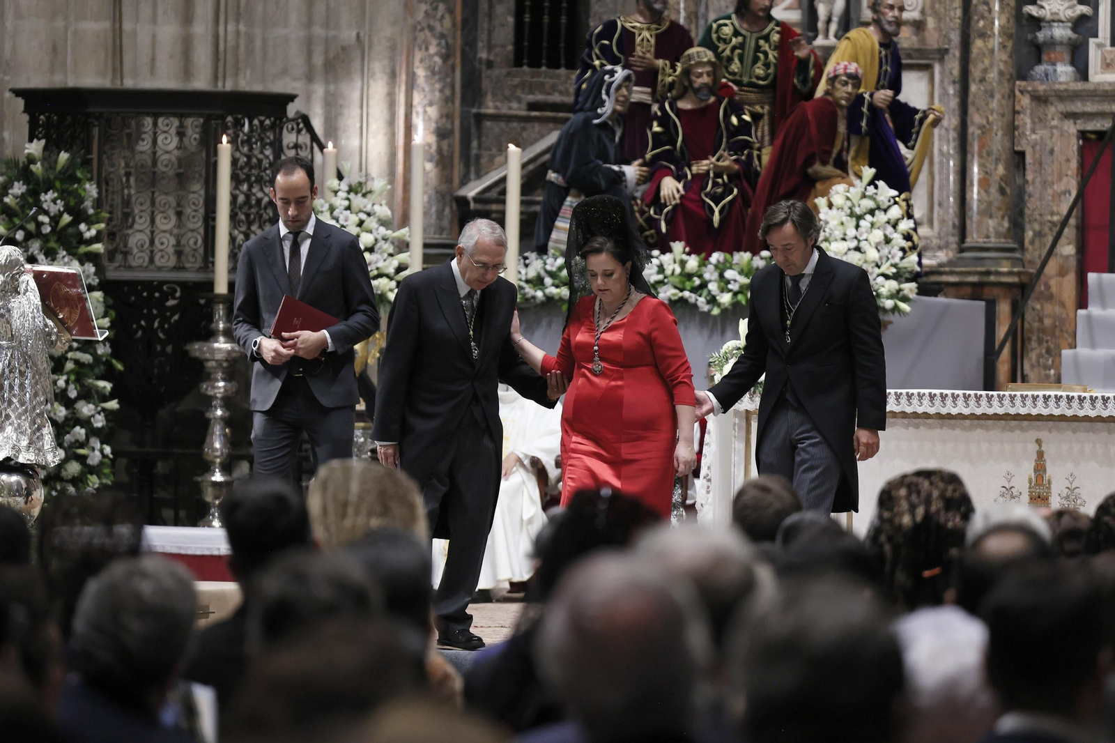 La coronación de la Virgen del Rocío en imágenes