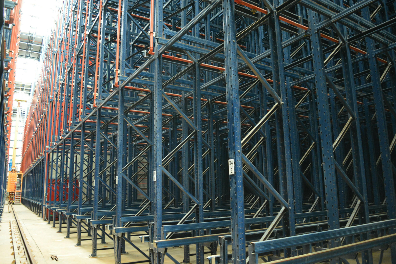 Así es el complejo de Altadis en la Zona Franca de Cádiz