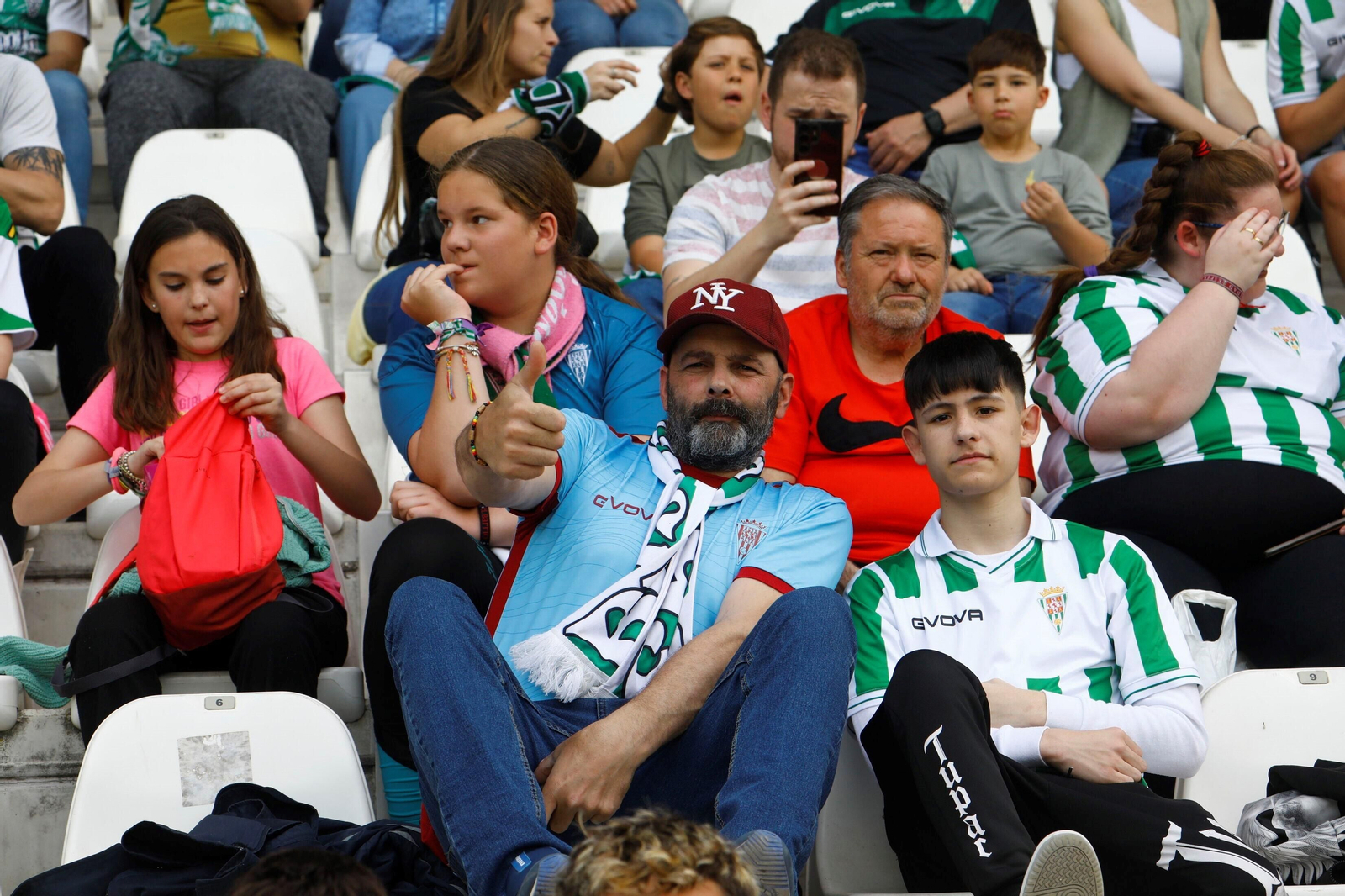 Las mejores fotos del ambiente en El Arcángel para el Córdoba CF - San Fernando