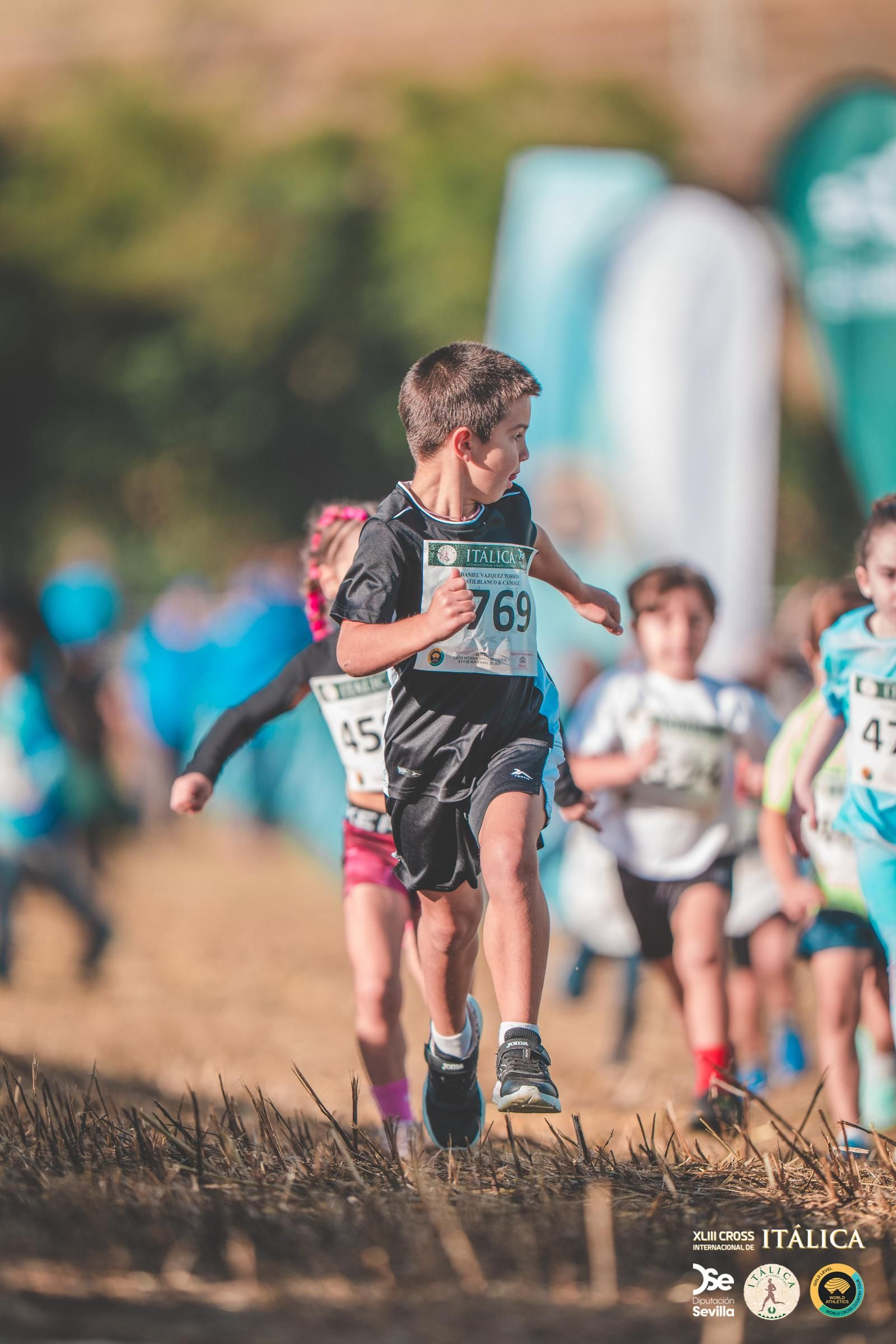 Búscate en las fotos del Cross de Itálica 2025 | 10