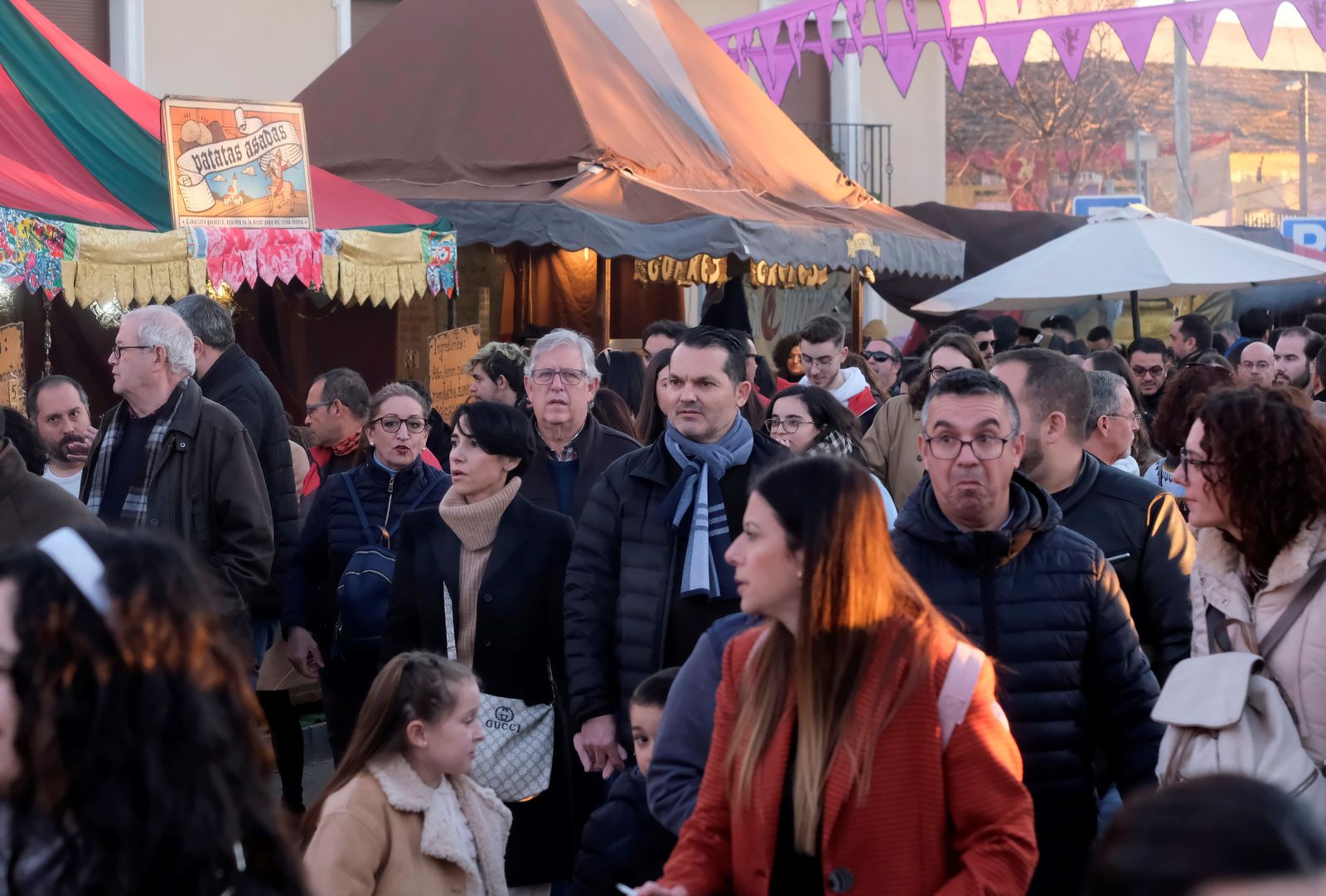 Segunda jornada del Mercado Medieval de Córdoba, en fotografías