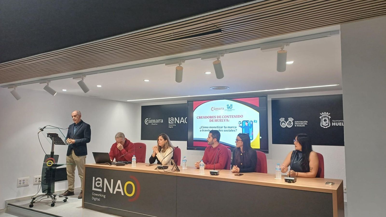 Influencers este martes en la Nao de la Cámara de Comercio.