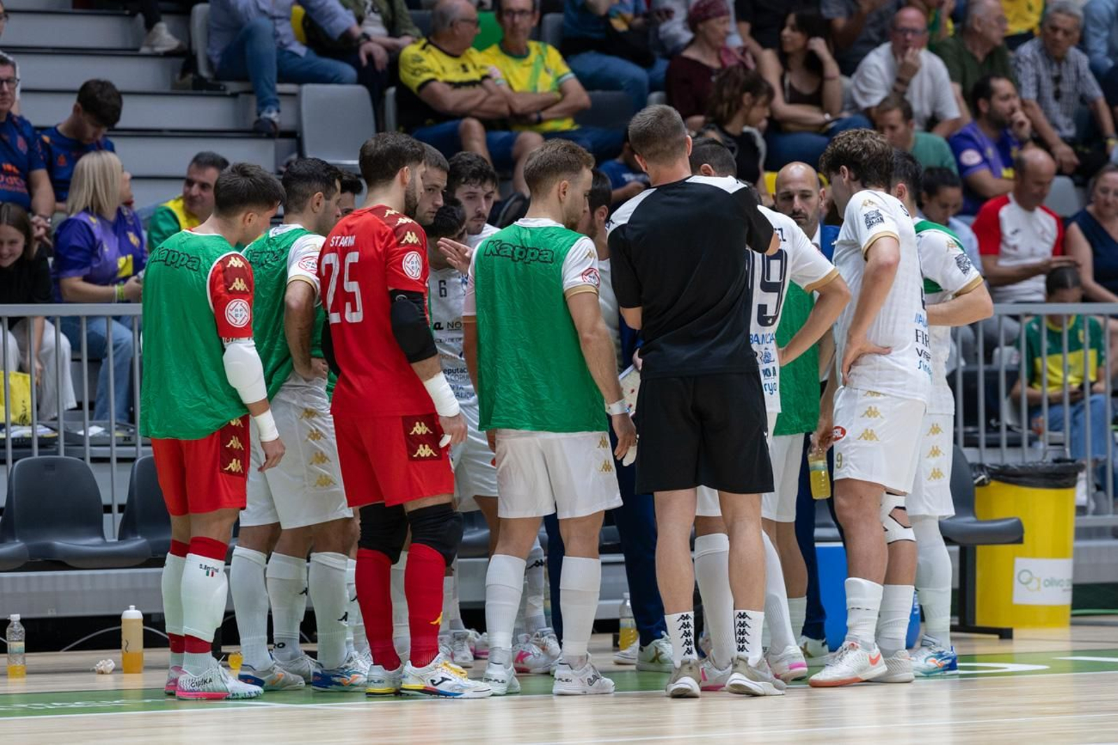 Las mejores imágenes de la amplia victoria del Jaén Paraíso Interior FS sobre O Parrulo Ferrol