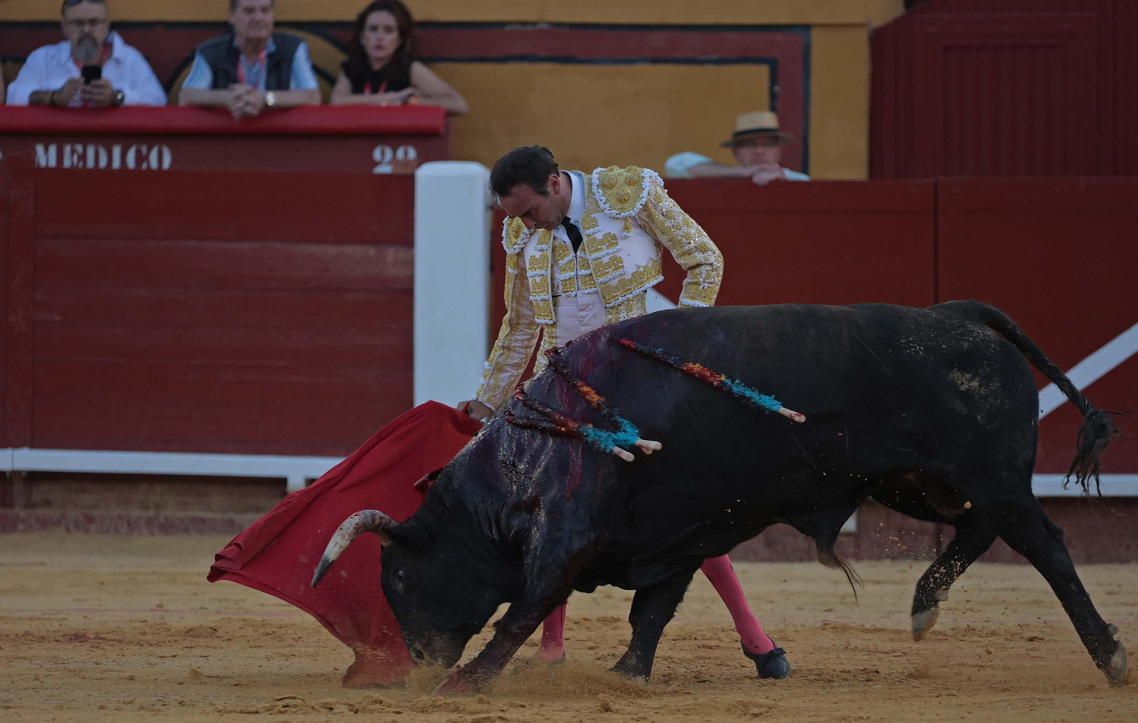 Enrique Ponce, segundo toro  (8).jpg